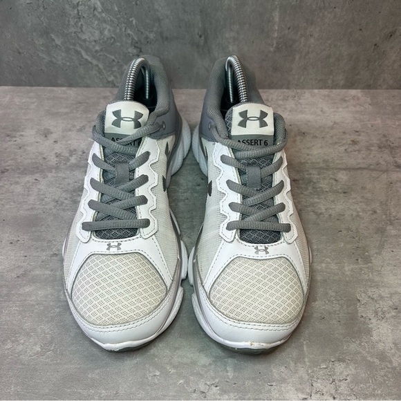 Under Armour Assert 6 Running Shoes 1266252-100 Womens sz 6.5 - grey - Picture 2 of 6